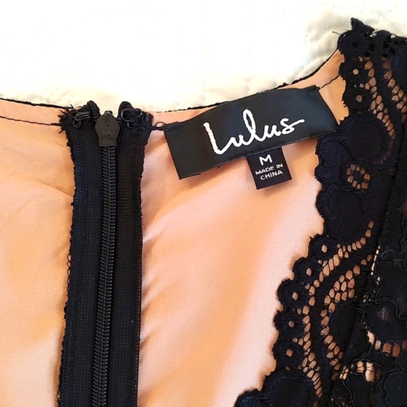 Lulu's Womens Deep V-Neck Bodycon Black Stretch Lace Midi Dress/Size M - Picture 7 of 10